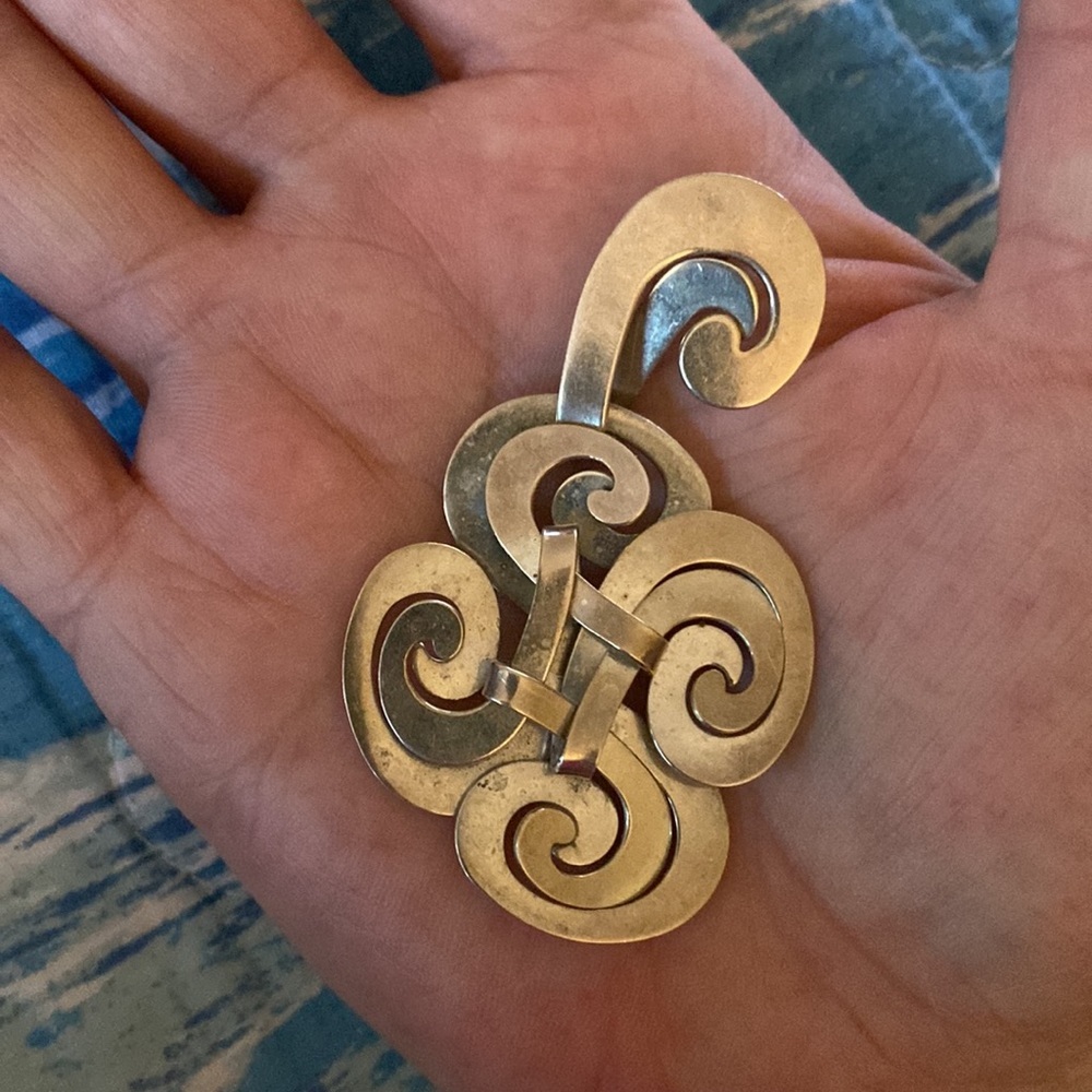 Sterling Silver.925 Pendant is substantial - Picture 6 of 9